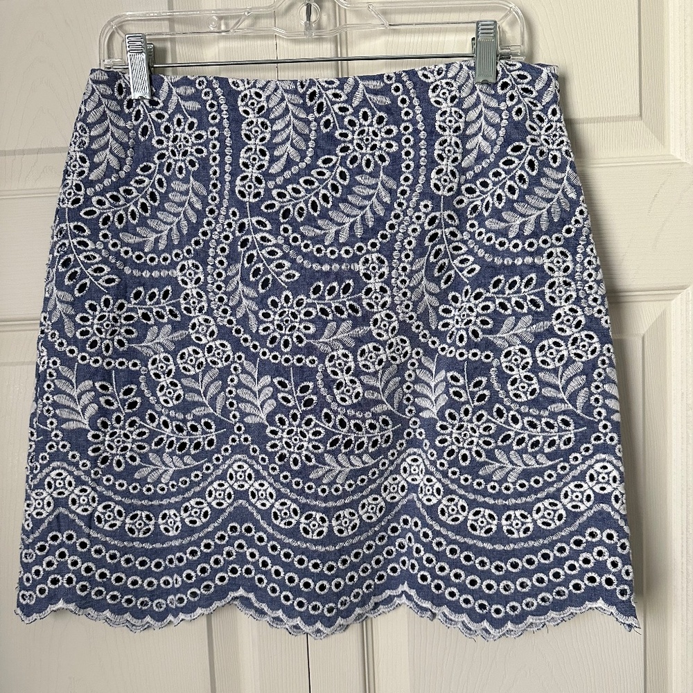 NWT Loft petites - Size 8P - Blue & White Eyelet skirt NWT